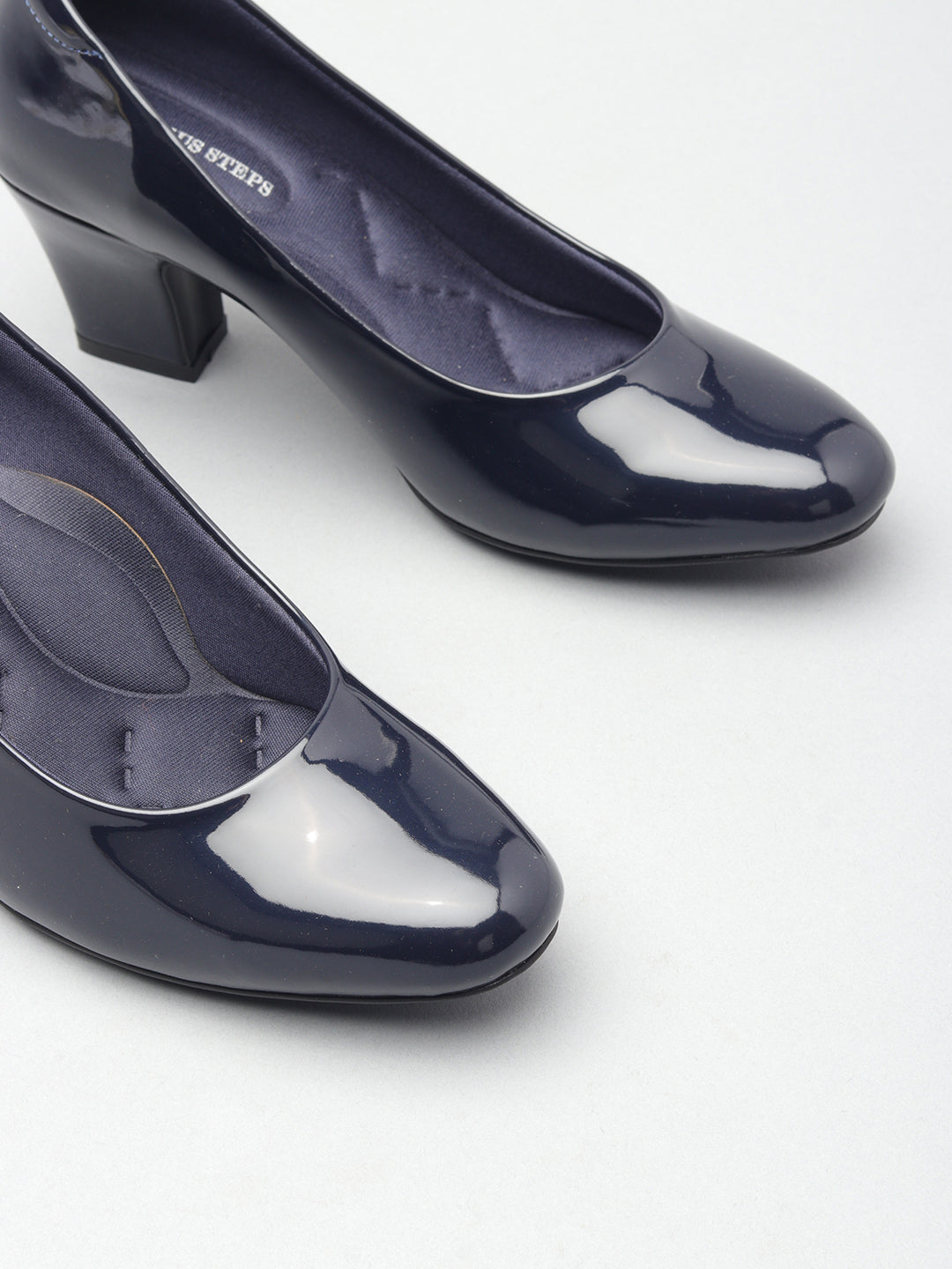 Womens Solid Ballerinas