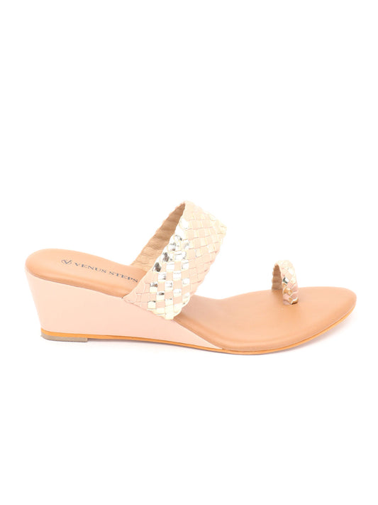 Venus Steps Wedge Heel Chappals