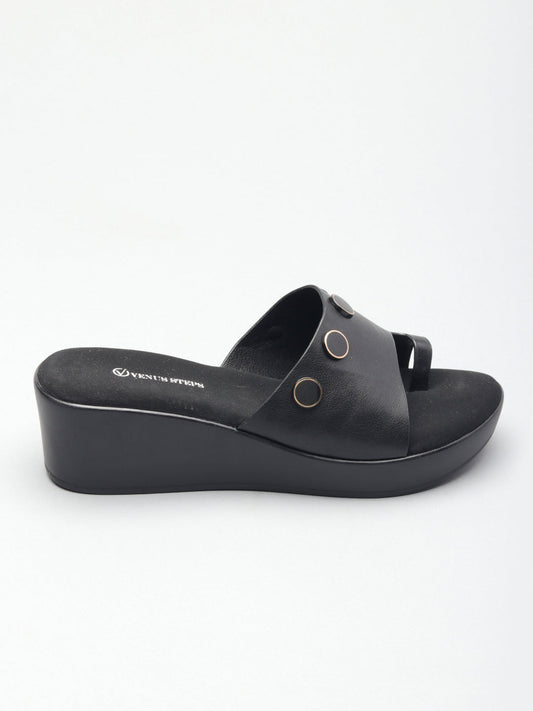 Solid Open Toe Wedge Hell Chappals