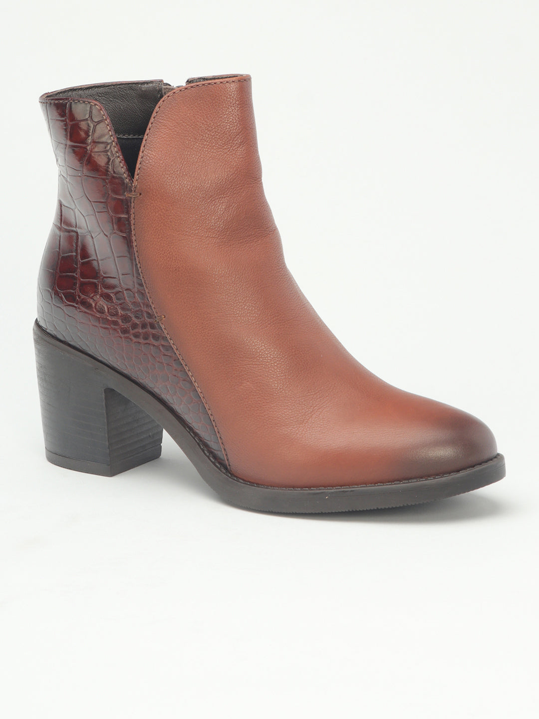 Venus Dual Tone Boots