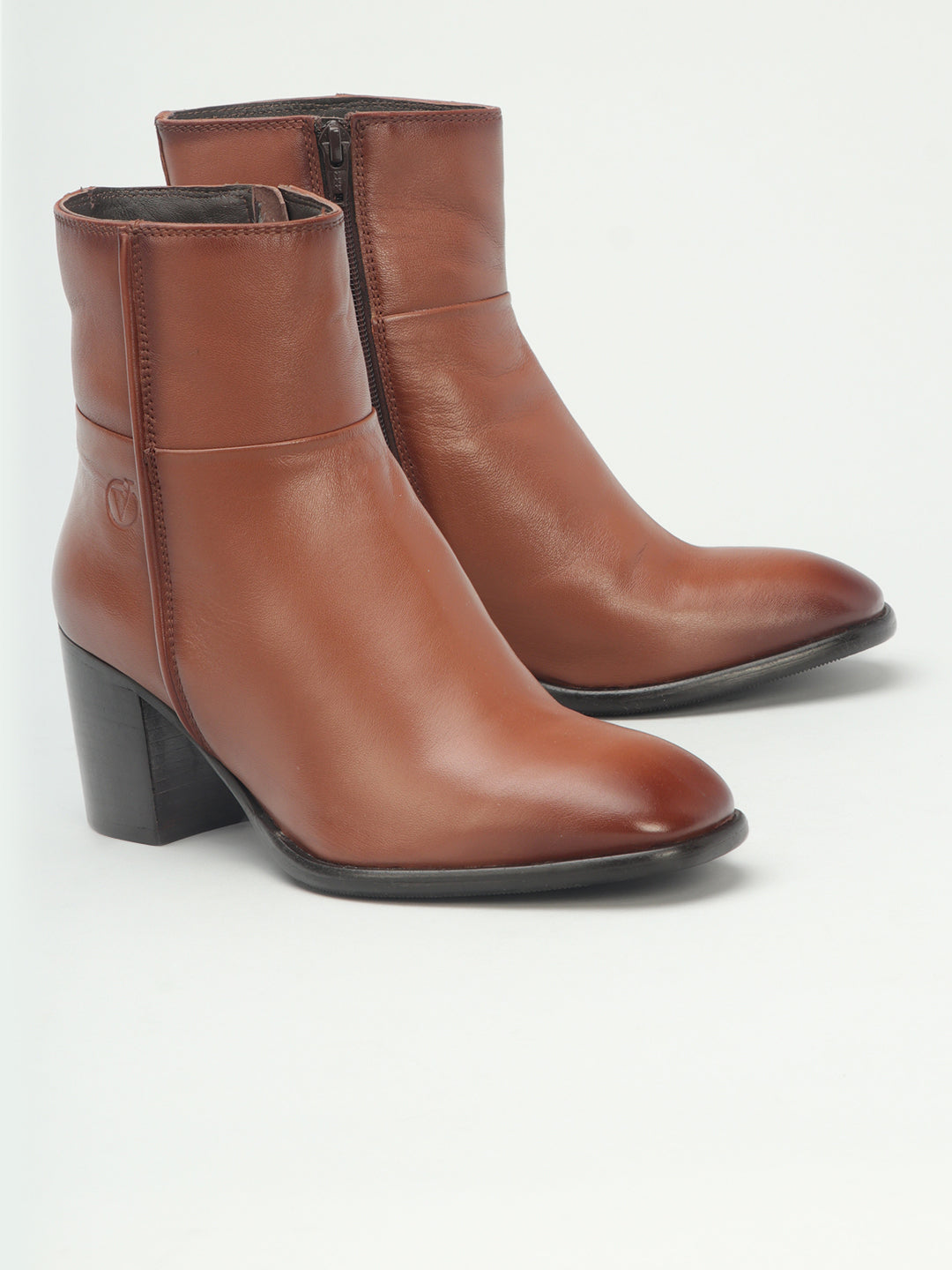 Venus Classic Relaxed Boots