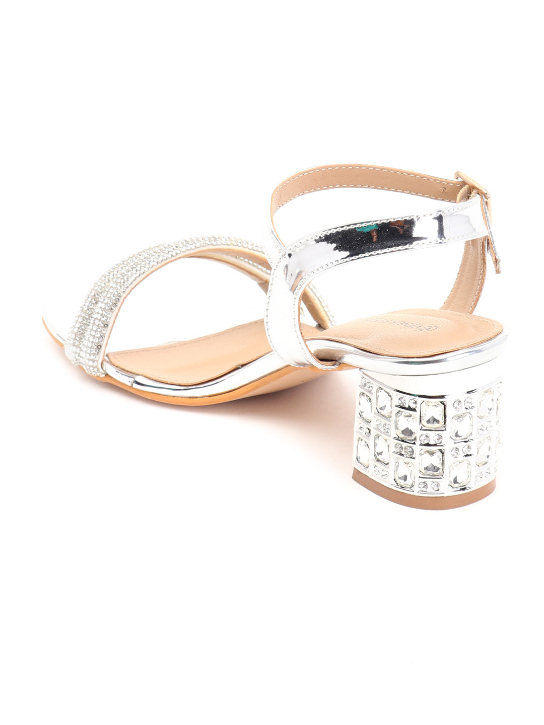 Venus Steps versatile and comfortable Sandals