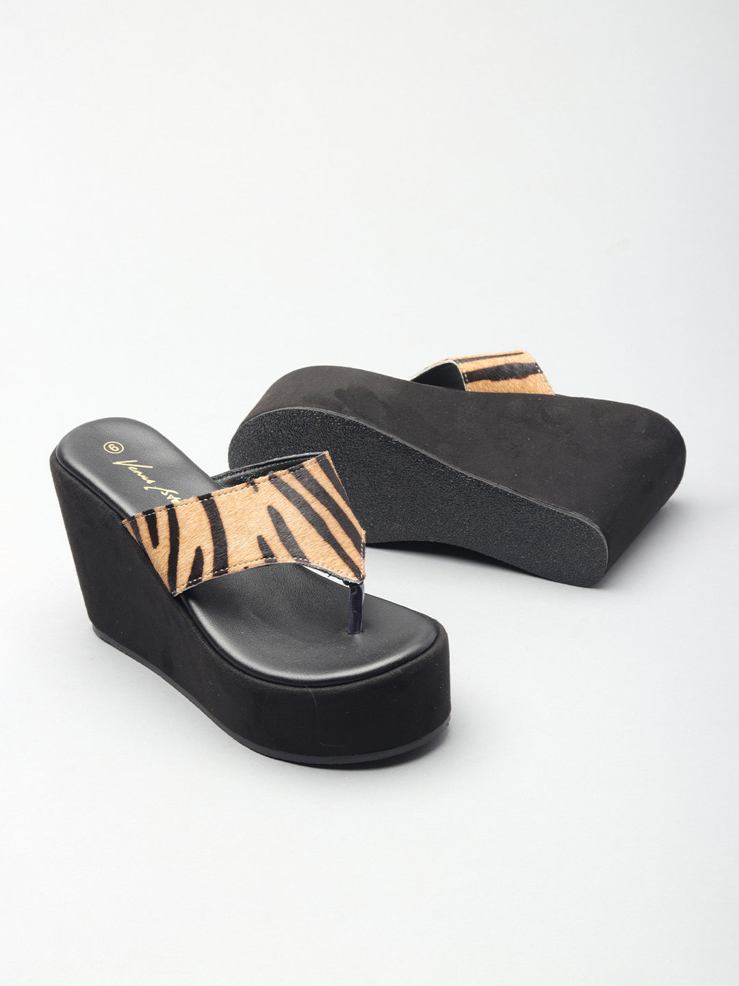 Tiger Print Casual Chappals