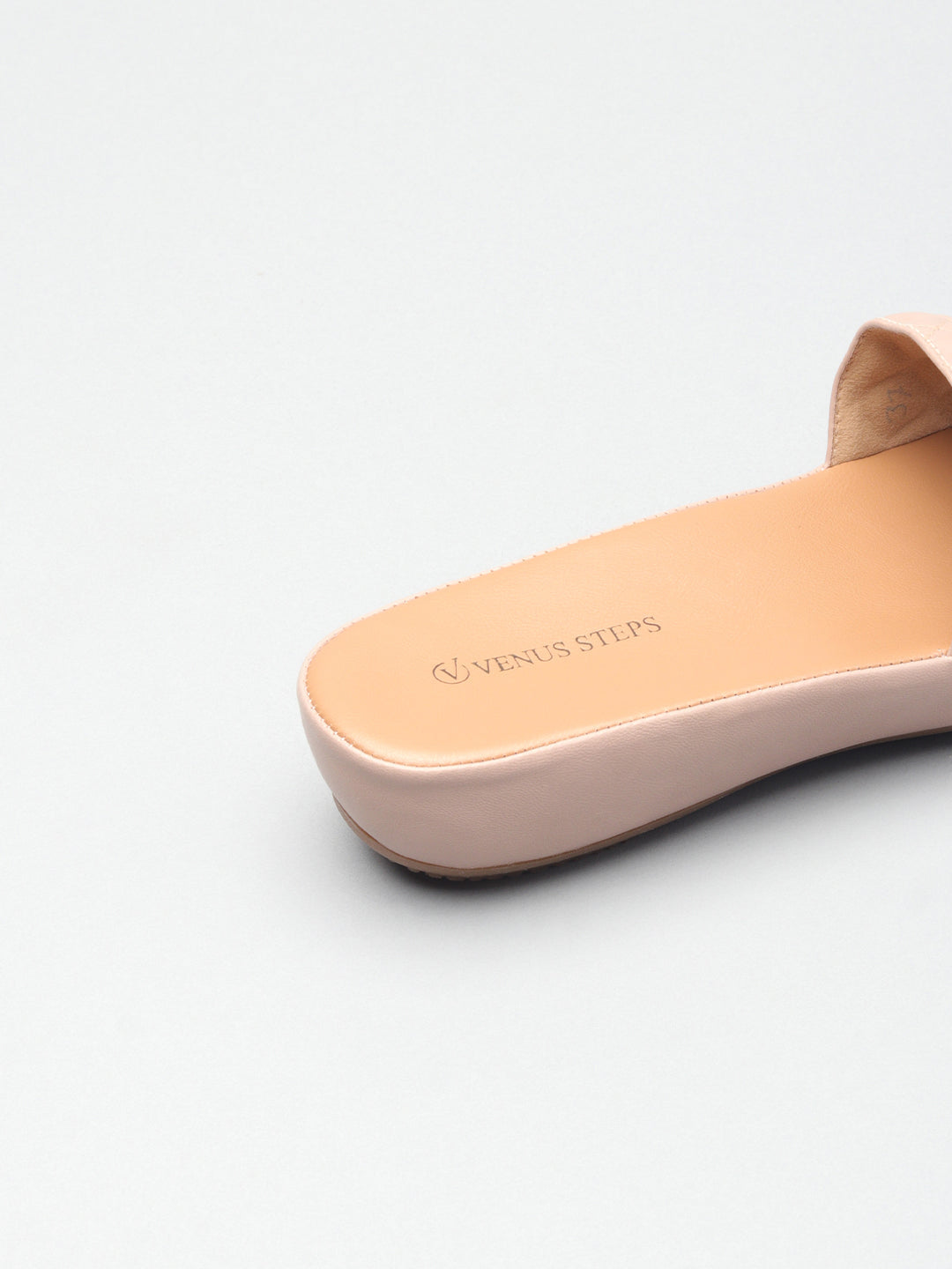 Synthetic Flat Chappals From Venus Steps