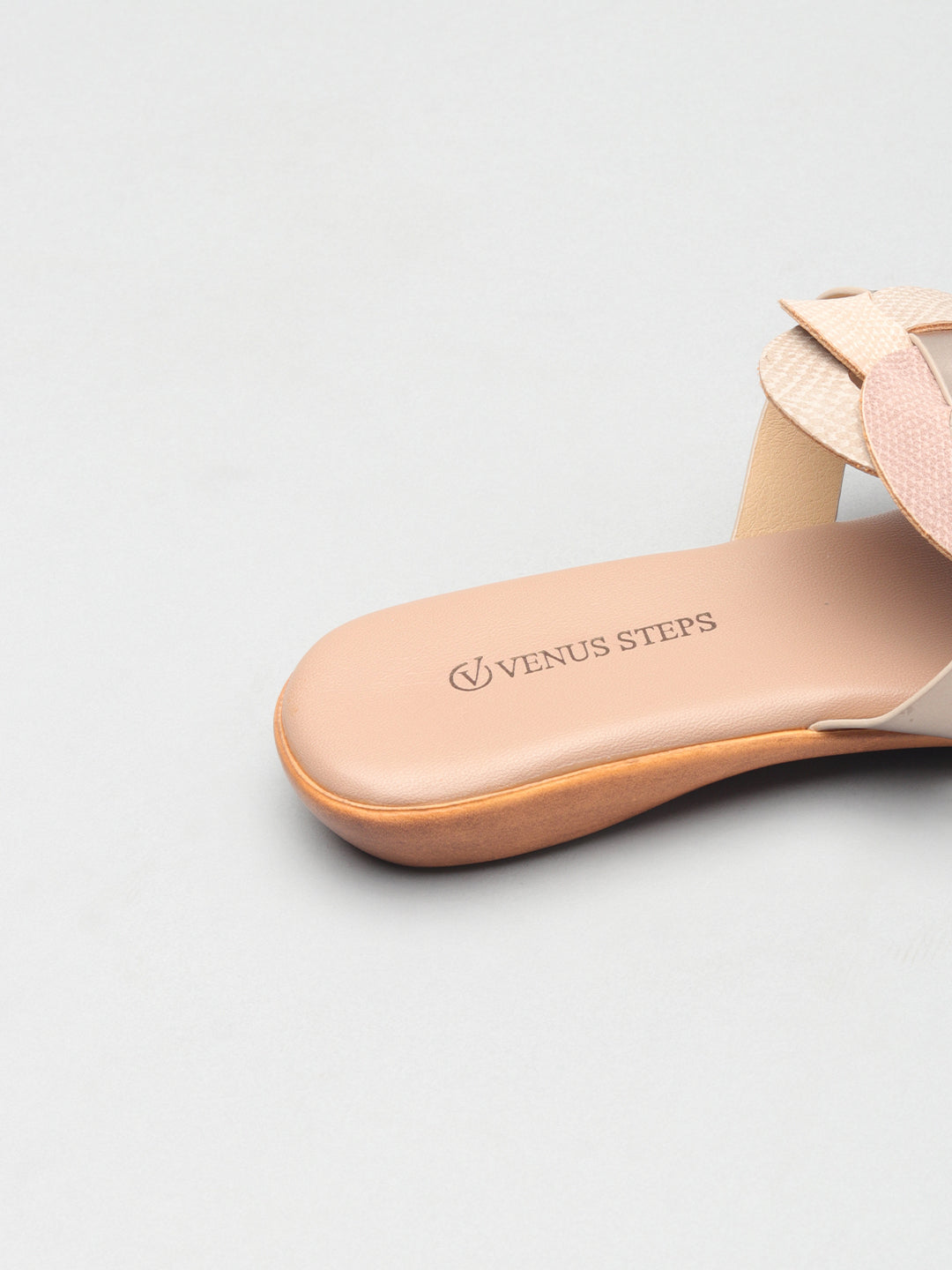 Mordern Patent/Glossy Flat Chappals