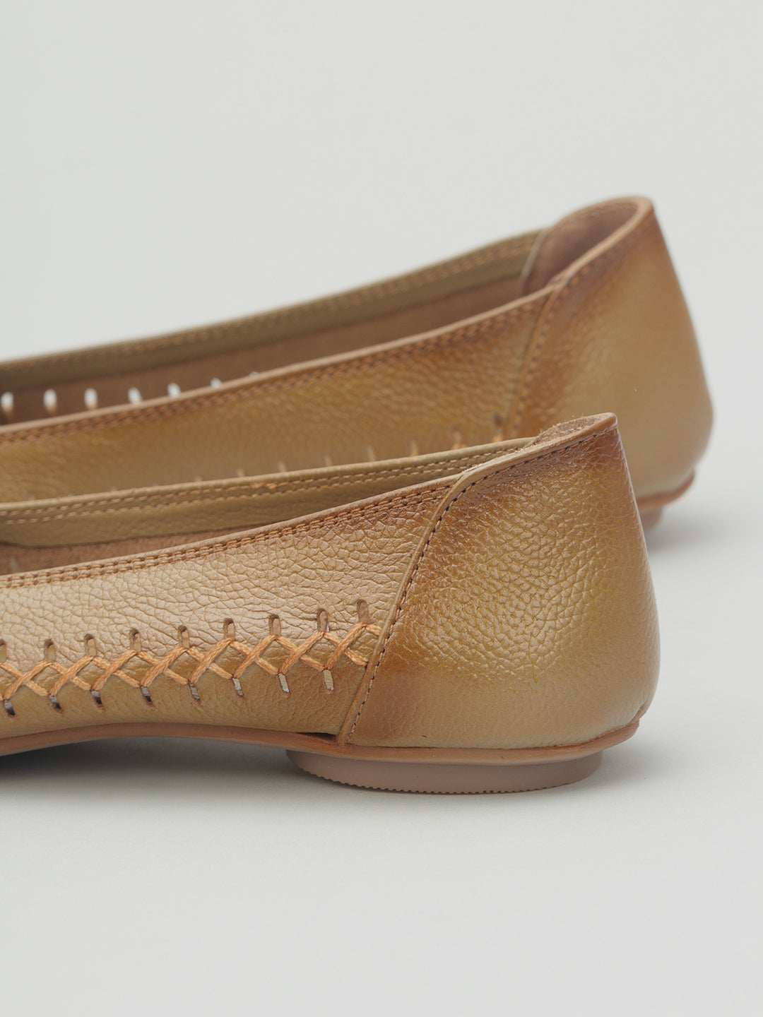 Flat Heel Glossy Ballerinas