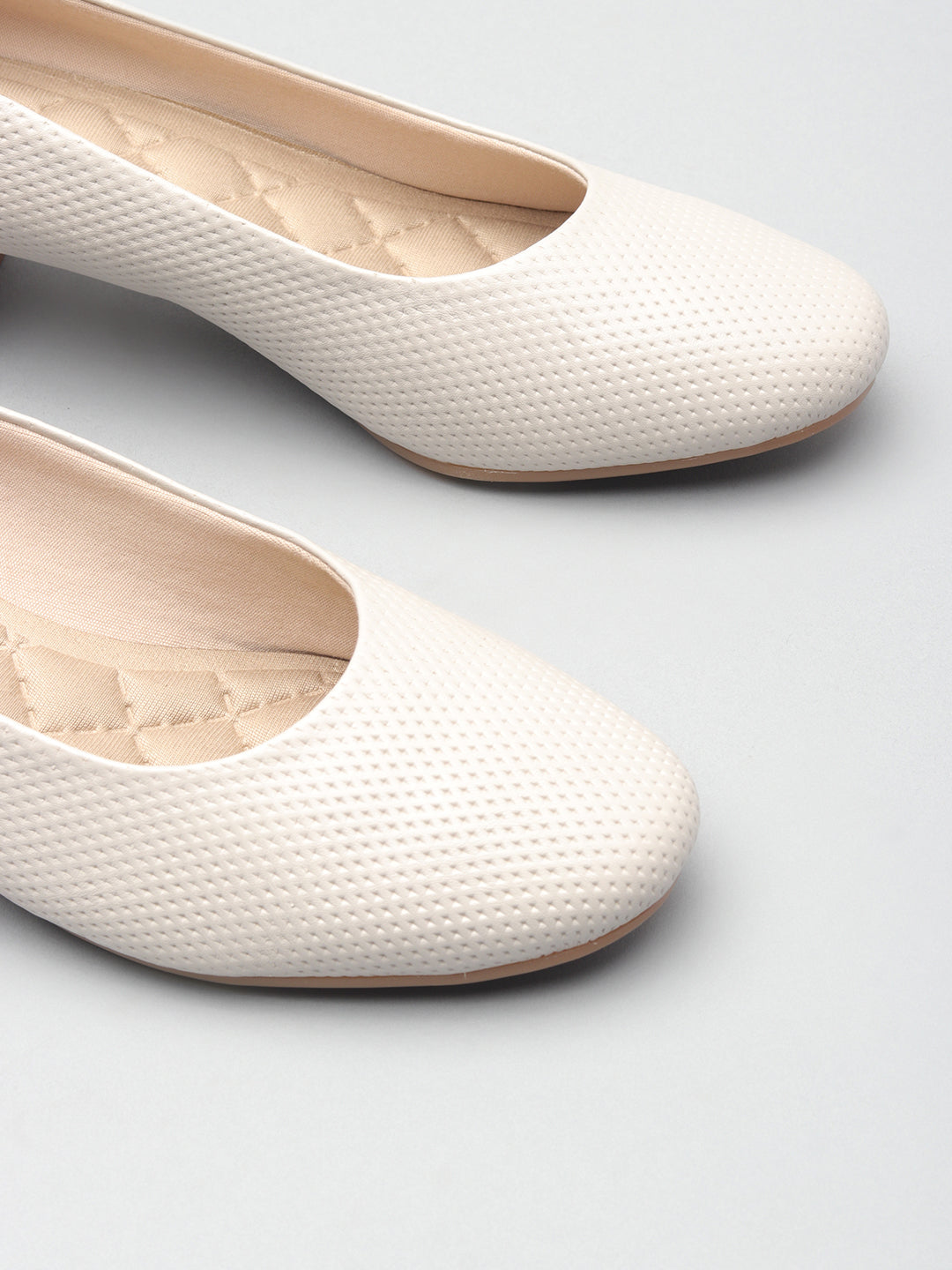 Trendy Block Heel Ballerinas