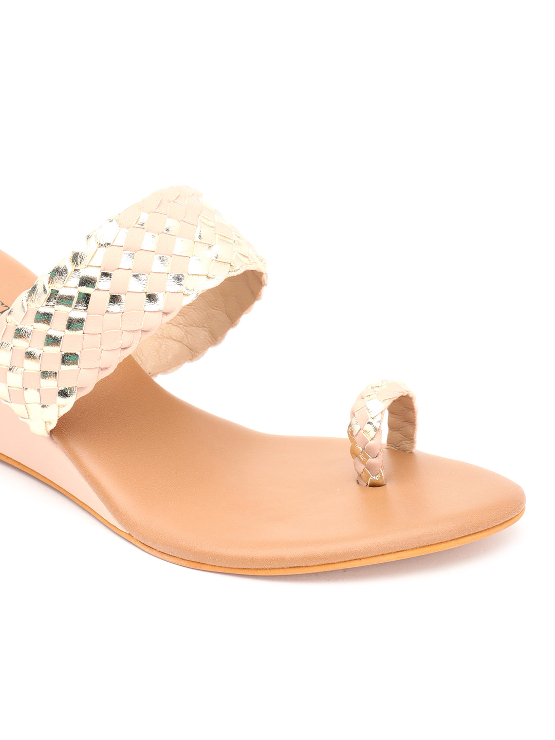 Venus Steps Wedge Heel Chappals