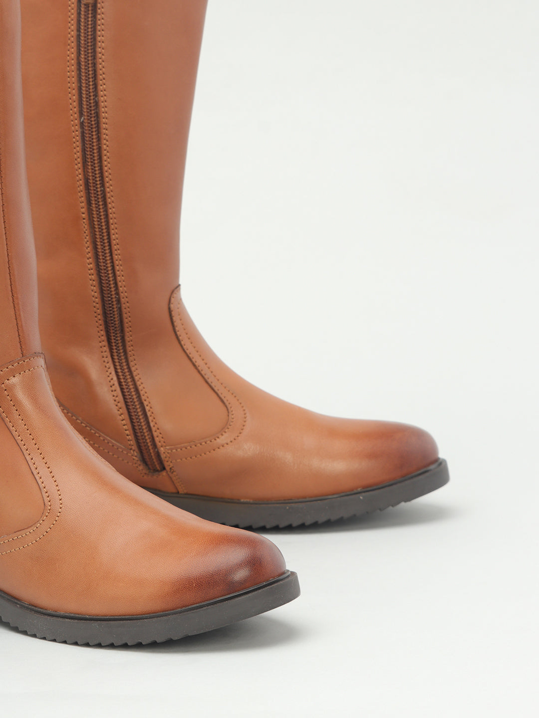 Venus Kids Block Heel Matt Finish Boots