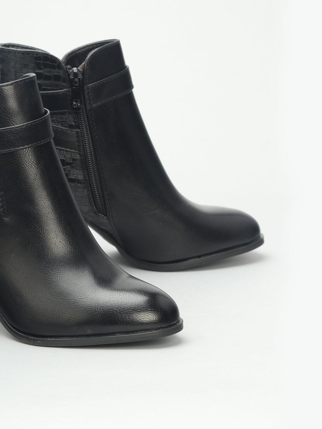 Venus Retro-Chic Boots