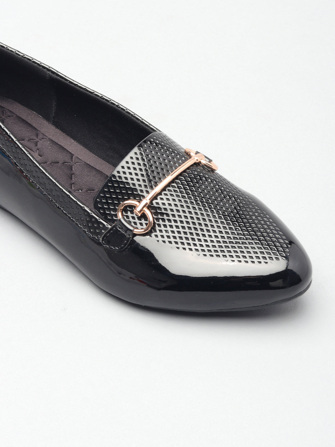 Classic Textured Ballerinas Flat