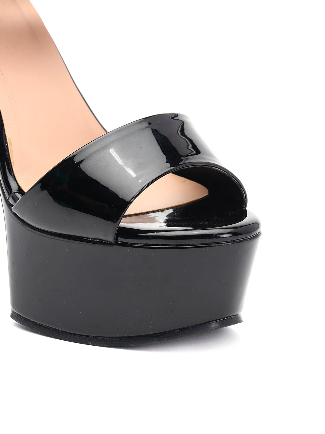 Venus Steps Modern Twist Pencil heel