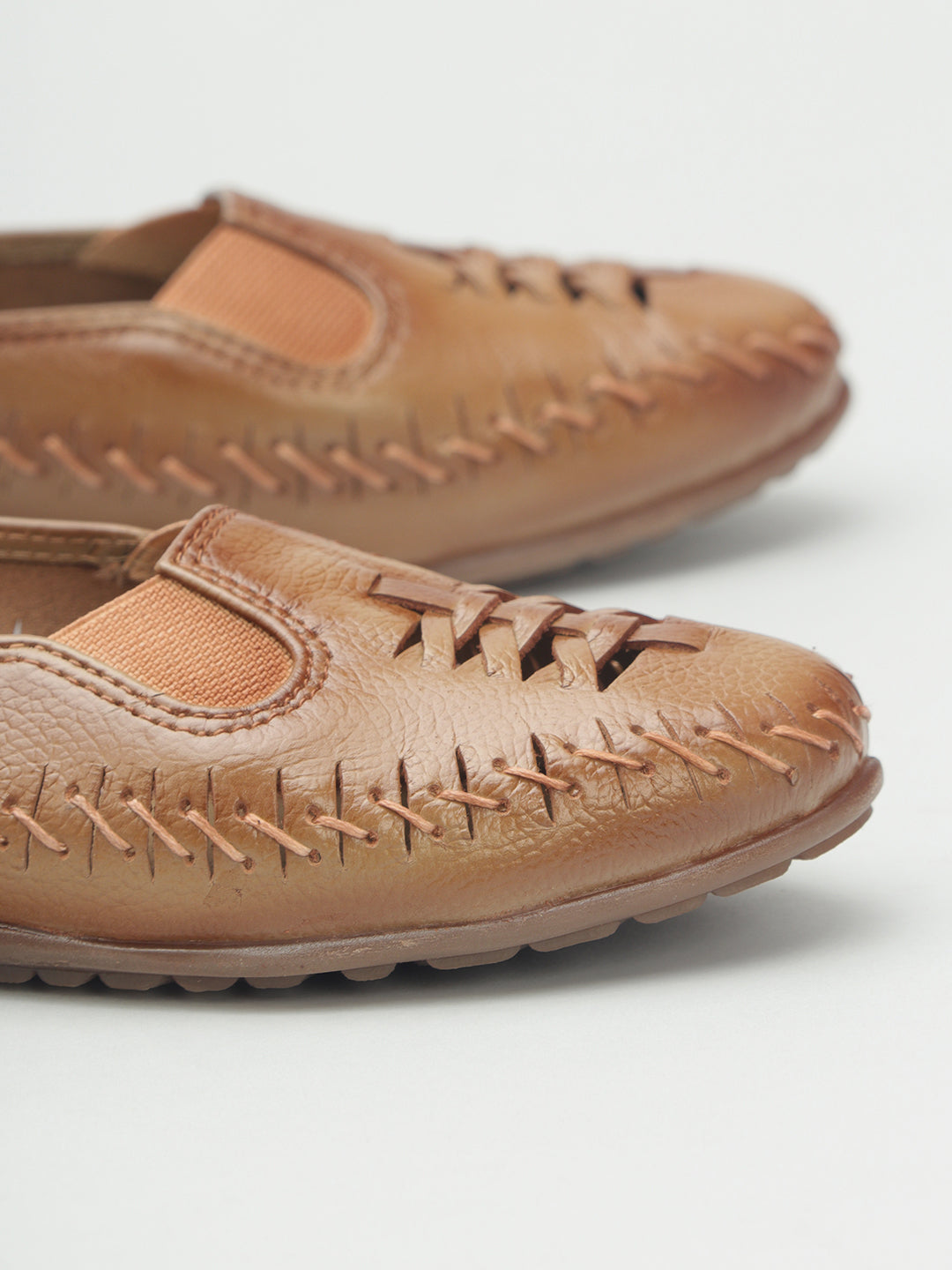 Round Toe Flat Ballerinas