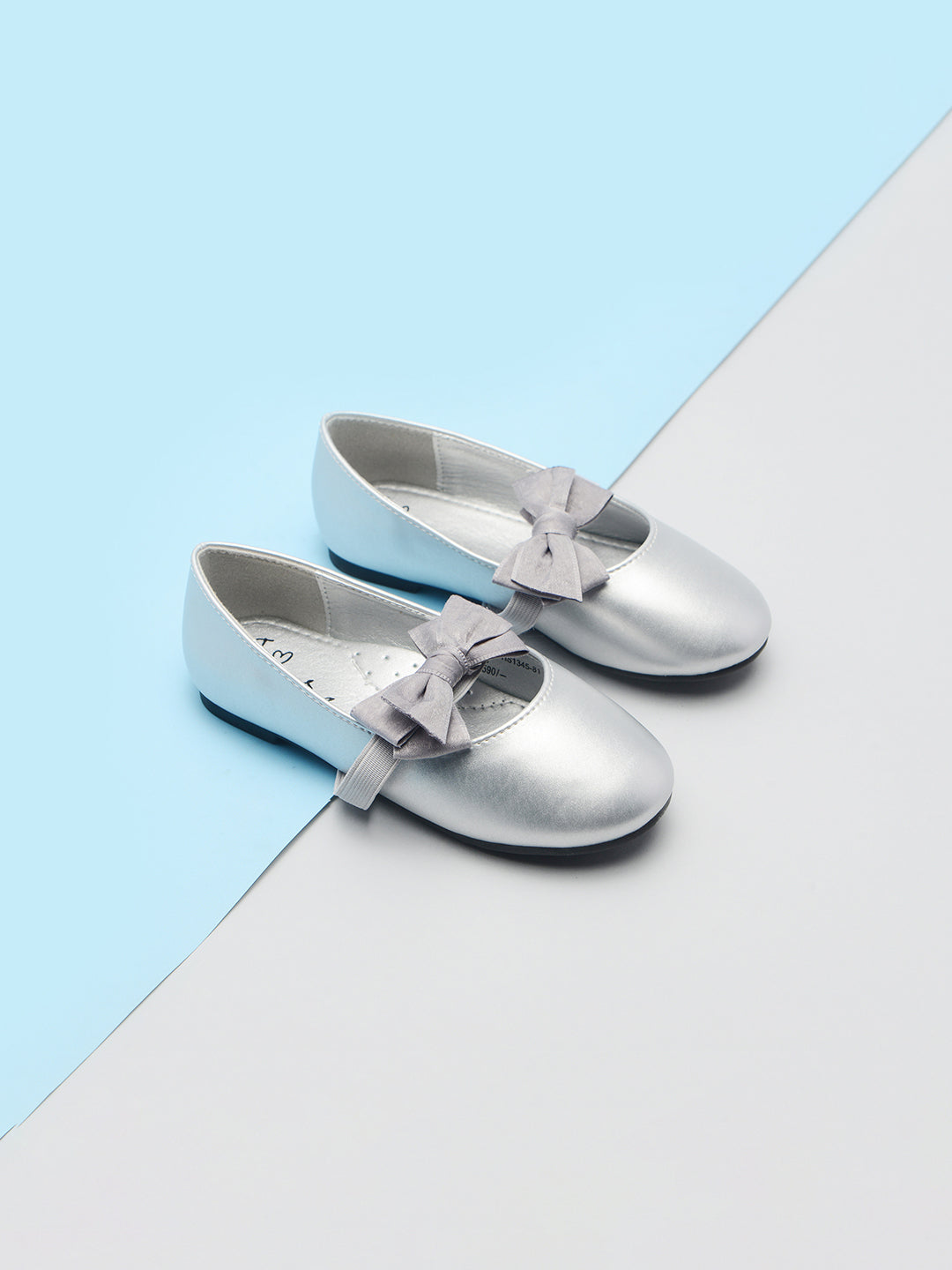 Pink Bow Design Strap Shoes