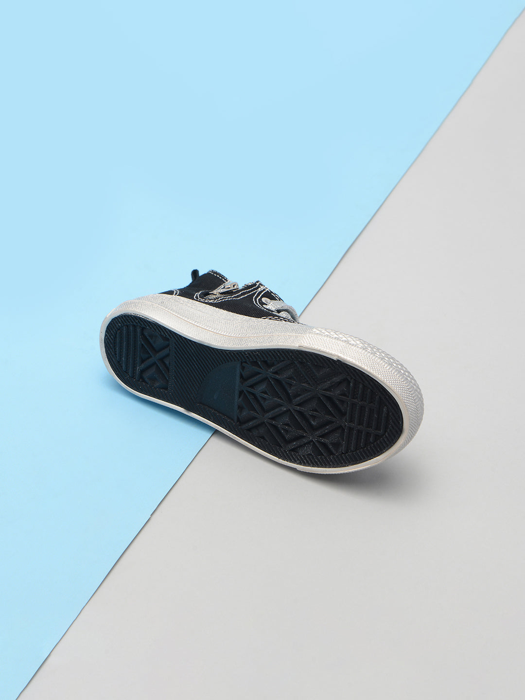 Cant Go Unnoticed Sneakers