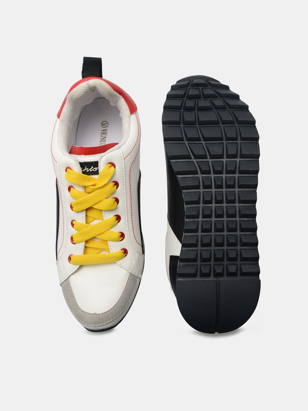 Uber-Chic Laced Shoes