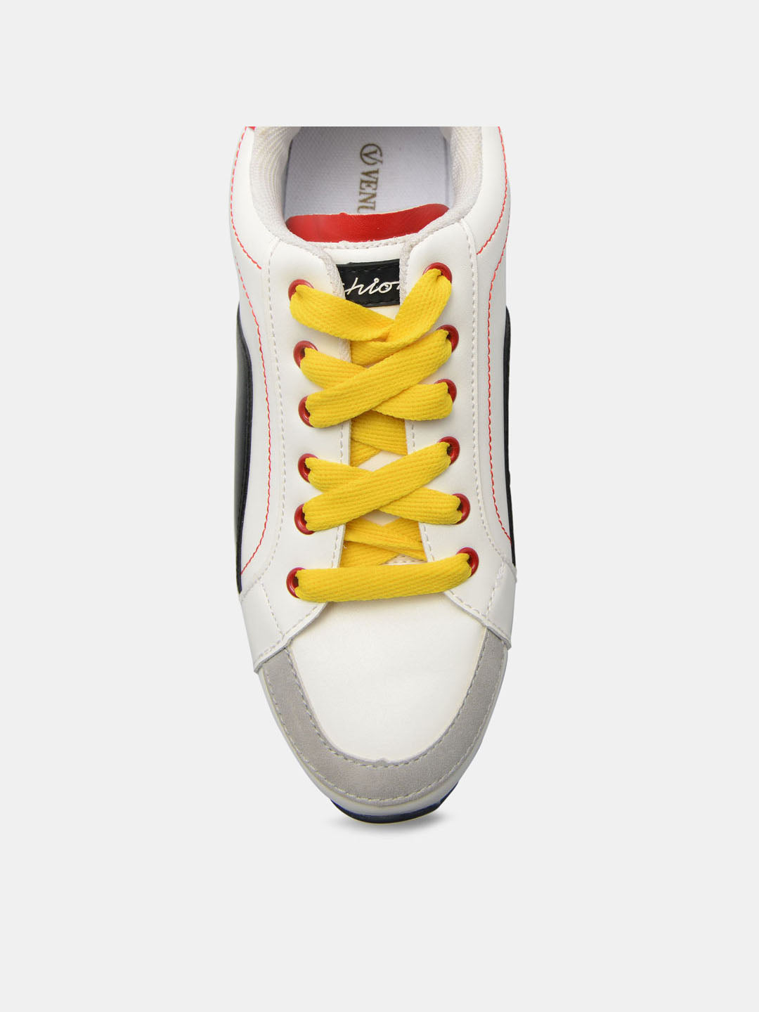 Uber-Chic Laced Shoes