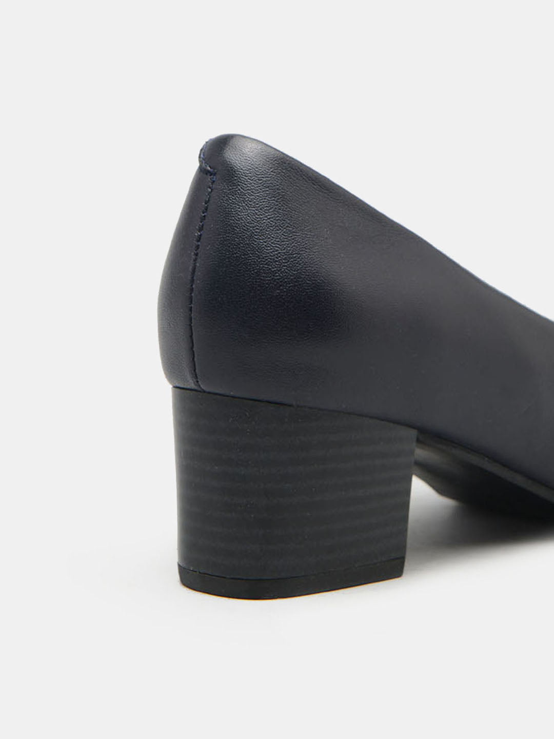 Chic Black Ballerinas